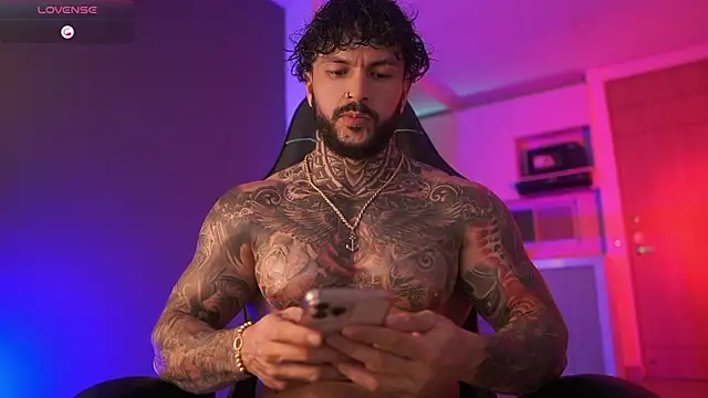 mariano costa online show from 10-29-25, 04:15