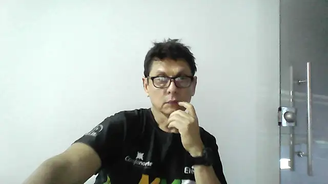 Snapshot of MarcusKelvin chatting on 05-22-26, 04:08 MarcusKelvin online show from 05-22-26, 04:08
