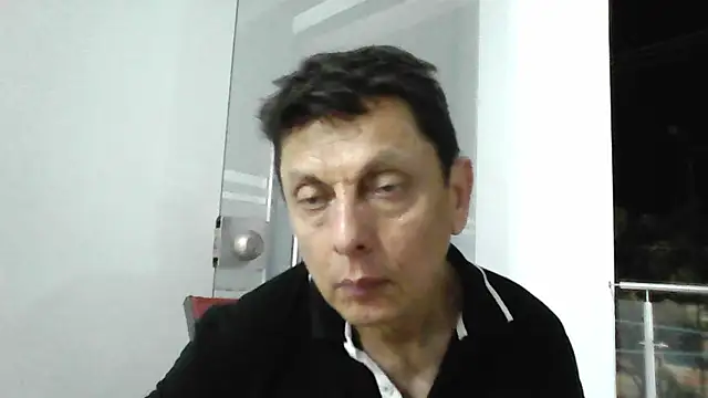 Snapshot of MarcusKelvin chatting on 06-12-26, 02:32 MarcusKelvin online show from 06-12-26, 02:32
