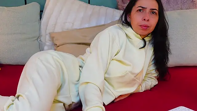 SarraRose online show from 02-25-25, 10:18