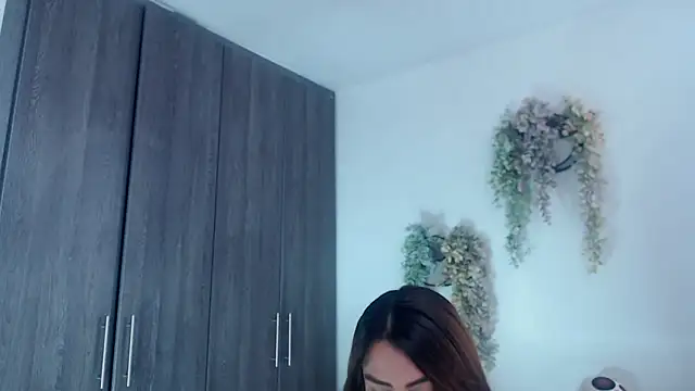 Snapshot of valeria2019hot chatting on 02-13-26, 09:00 valeria2019hot online show from 02-13-26, 09:00