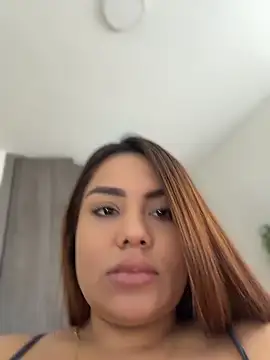 Snapshot of valeria2019hot chatting on 05-27-26, 02:58 valeria2019hot online show from 05-27-26, 02:58