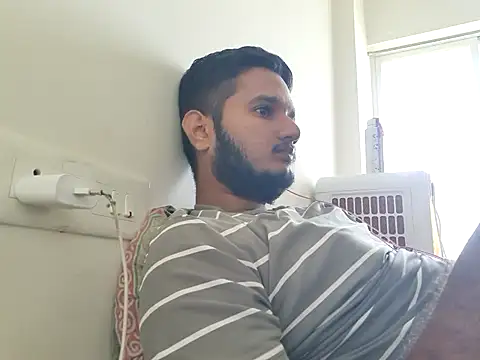 Snapshot of Jonrobinso chatting on 07-16-26, 04:07 Jonrobinso online show from 07-16-26, 04:07