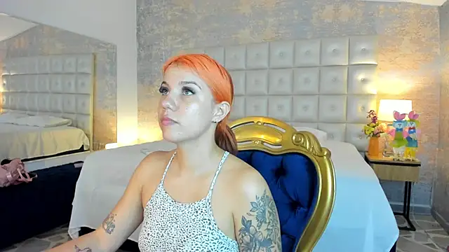 MelaniieRoux online show from 06-05-26, 07:30