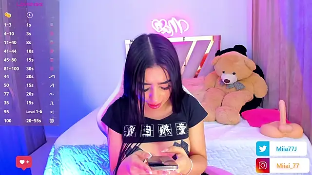 Miia77  online show from 09-19-25, 02:13