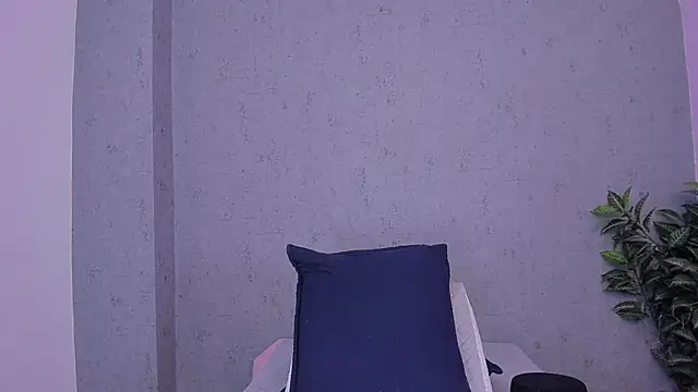 Tiffany mendez online show from 03-07-26, 12:13