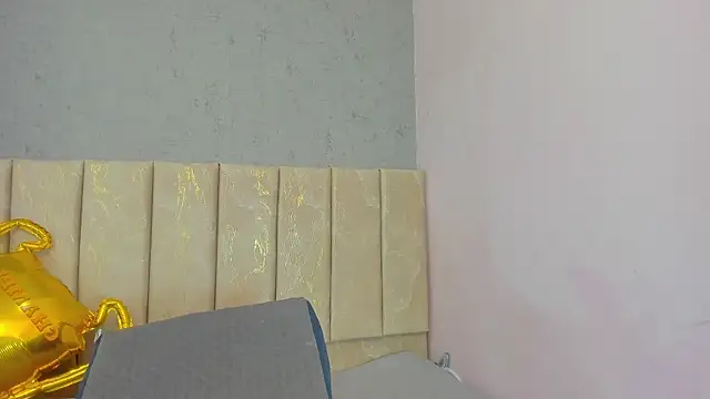 Snapshot of Tiffany_mendez chatting on 07-15-26, 12:10 Tiffany mendez online show from 07-15-26, 12:10