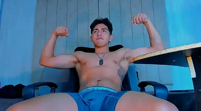 Snapshot of Muichiro_tokito1 chatting on 01-14-25, 10:44 Muichiro tokito1 online show from 01-14-25, 10:44