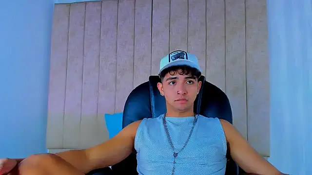 Snapshot of Muichiro_tokito1 chatting on 03-22-25, 05:28 Muichiro tokito1 online show from 03-22-25, 05:28