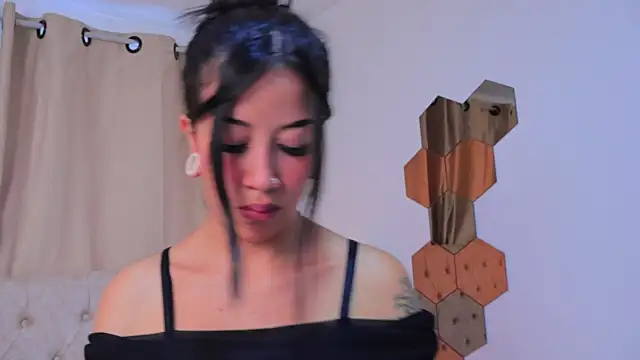 JulessCornett online show from 01-11-25, 08:21