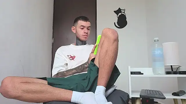 Saturno v online show from 11-27-25, 01:13