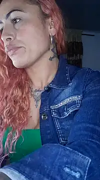 Snapshot of Sexy-Favgirl chatting on 12-18-24, 01:15 Sexy-Favgirl online show from 12-18-24, 01:15