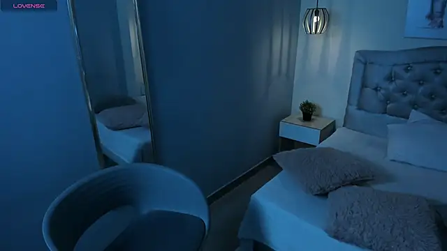 escarleth   online show from 07-04-26, 03:40