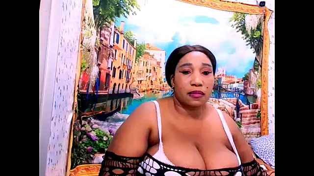 Snapshot of SexcGals chatting on 06-18-26, 07:07 SexcGals online show from 06-18-26, 07:07