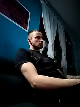 Snapshot of wariacik0024 chatting on 03-12-25, 10:28 wariacik0024 online show from 03-12-25, 10:28