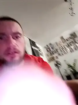 Snapshot of wariacik0024 chatting on 09-21-25, 02:35 wariacik0024 online show from 09-21-25, 02:35