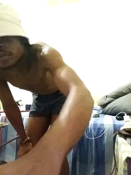 izinjamfee2 online show from 02-07-26, 08:34