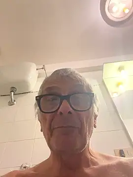 4n4l1zz4m1 online show from 01-09-26, 04:32