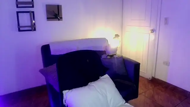 Emilyswan04 online show from 02-22-25, 02:17