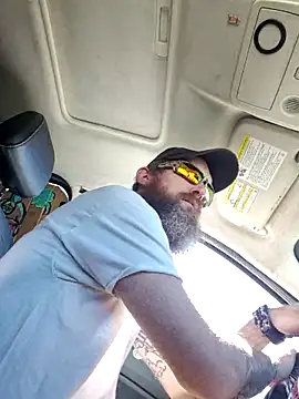 Snapshot of lit702 chatting on 03-02-26, 09:32 lit702 online show from 03-02-26, 09:32