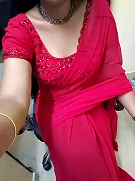 Snapshot of Roja-Telugu777 chatting on 02-14-25, 01:02 Roja-Telugu777 online show from 02-14-25, 01:02