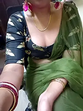 Snapshot of Roja-Telugu777 chatting on 03-16-25, 10:00 Roja-Telugu777 online show from 03-16-25, 10:00