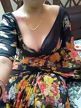 Snapshot of Roja-Telugu777 chatting on 09-08-25, 03:44 Roja-Telugu777 online show from 09-08-25, 03:44