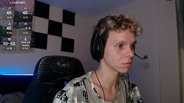 bryamado69 online show from 10-23-25, 02:22