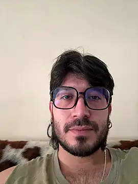 Snapshot of Ackerman_Eren_ chatting on 01-19-25, 04:14 Ackerman Eren online show from 01-19-25, 04:14