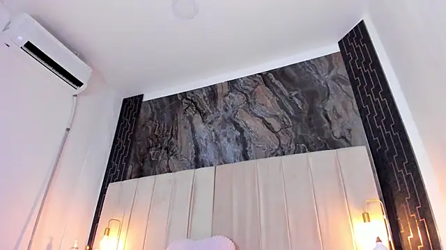 Snapshot of sarita_rouzze chatting on 03-31-26, 08:26 sarita rouzze online show from 03-31-26, 08:26