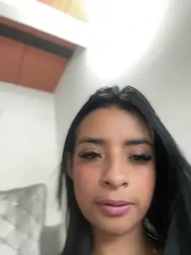 Snapshot of Laura_fernandezII chatting on 01-18-25, 09:45 Laura fernandezII online show from 01-18-25, 09:45