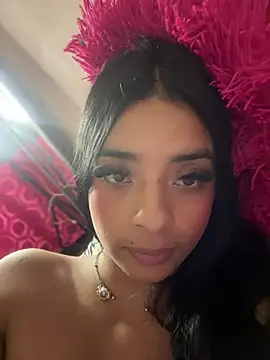 Snapshot of Laura_fernandezII chatting on 01-29-25, 05:19 Laura fernandezII online show from 01-29-25, 05:19