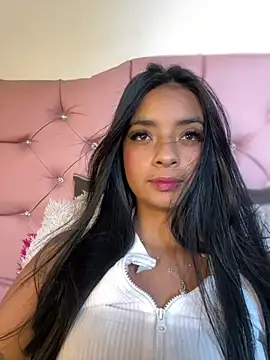 Snapshot of Laura_fernandezII chatting on 02-04-25, 05:45 Laura fernandezII online show from 02-04-25, 05:45