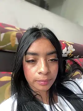 Snapshot of Laura_fernandezII chatting on 02-07-25, 05:40 Laura fernandezII online show from 02-07-25, 05:40