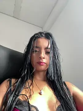 Snapshot of Laura_fernandezII chatting on 02-22-25, 06:30 Laura fernandezII online show from 02-22-25, 06:30