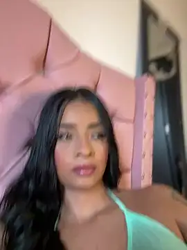 Snapshot of Laura_fernandezII chatting on 03-04-25, 03:26 Laura fernandezII online show from 03-04-25, 03:26