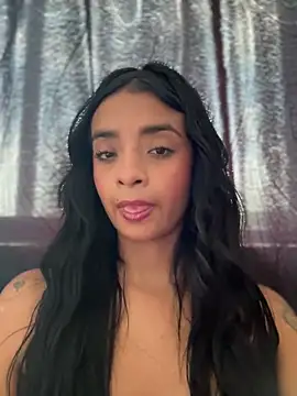 Snapshot of Laura_fernandezII chatting on 03-11-25, 06:52 Laura fernandezII online show from 03-11-25, 06:52