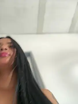 Snapshot of Laura_fernandezII chatting on 03-21-25, 07:13 Laura fernandezII online show from 03-21-25, 07:13