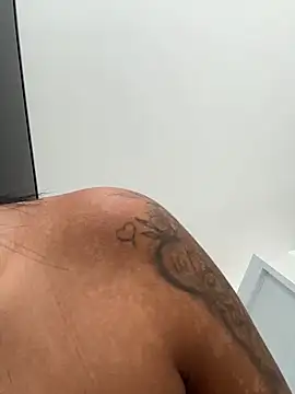 Laura fernandezII online show from 03-06-26, 02:35