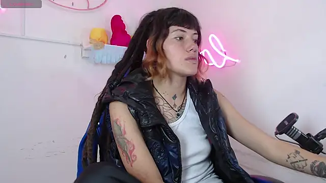  sharlotte777 online show from 12-05-25, 02:25