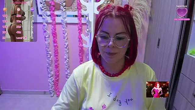 Snapshot of KAROL_MILF chatting on 07-24-26, 12:52 KAROL MILF online show from 07-24-26, 12:52