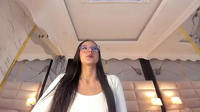 Princess Violett online show from 10-30-25, 02:40