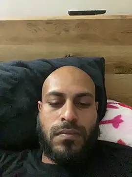 islandvybee55 online show from 03-12-26, 02:45