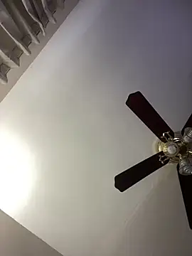 islandvybee55 online show from 04-08-26, 02:06