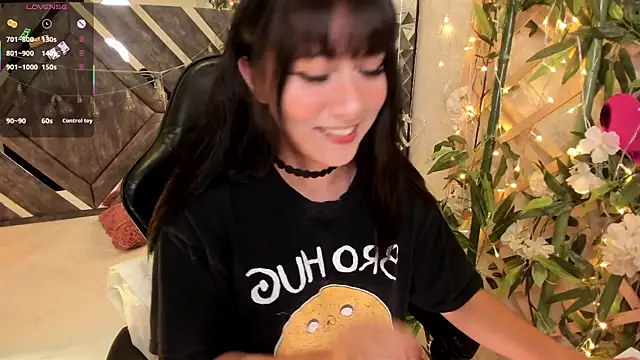 Snapshot of Nanachi_Cook chatting on 04-18-26, 09:26 Nanachi Cook online show from 04-18-26, 09:26