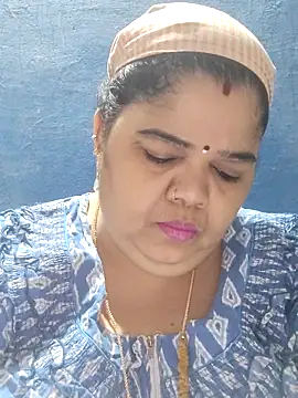Snapshot of tamilthanushri chatting on 04-20-26, 06:05 tamilthanushri online show from 04-20-26, 06:05