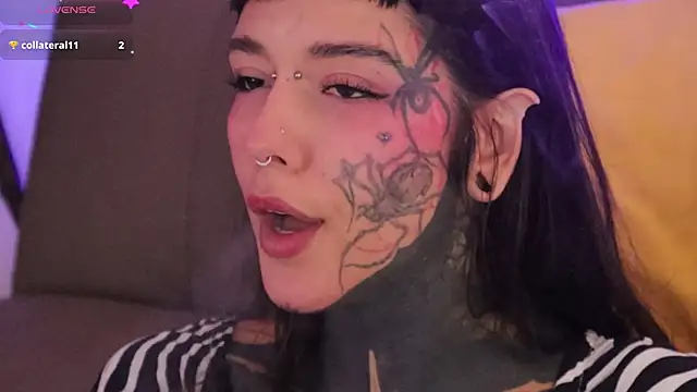 Snapshot of FairyFlexxxx chatting on 02-18-26, 05:20 FairyFlexxxx online show from 02-18-26, 05:20