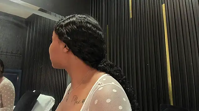 Sofi Fox  online show from 11-27-25, 07:27