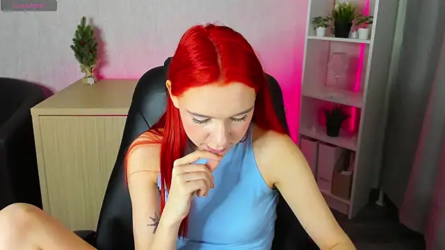 Lesi Moonie01 online show from 12-18-24, 11:45