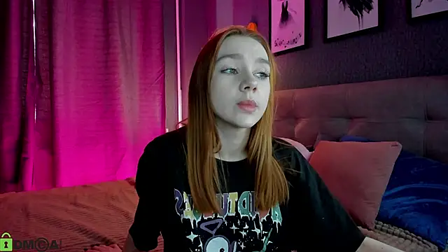 Lesi Moonie01 online show from 04-29-26, 09:24